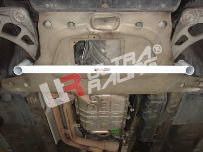 Ultra Racing Front Lower Brace for BMW 3 Series (E46)