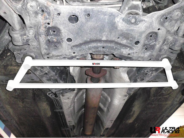 Ultra Racing Front Lower Brace for Ford Focus Mk 2