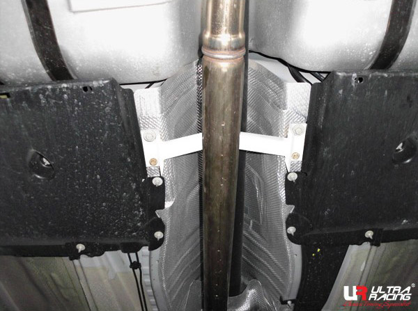 Ultra Racing Mid Lower Brace for Land Rover Range Rover Evoque