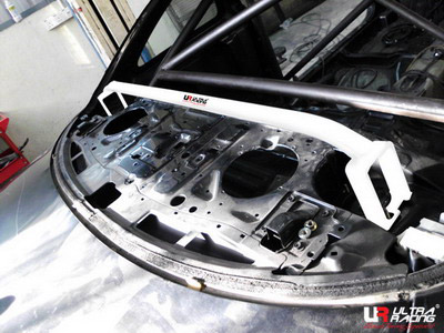 Ultra Racing Rear Strut Brace for Nissan 200SX