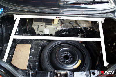 Ultra Racing Rear Strut Brace for Nissan Skyline