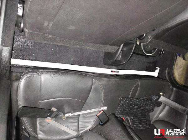 Ultra Racing Interior Brace for Peugeot 206