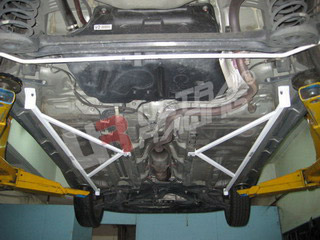 Ultra Racing Side/Other Brace for Toyota Yaris