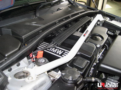 Ultra Racing Front Strut Brace for BMW 1 Series (E81/E82/E87/E88)