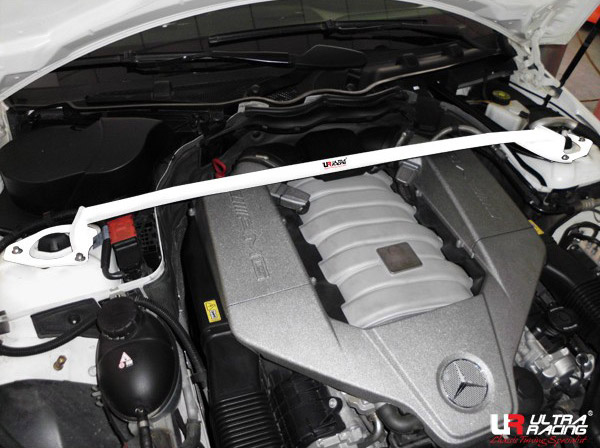 Ultra Racing Front Strut Brace for Mercedes E-Class